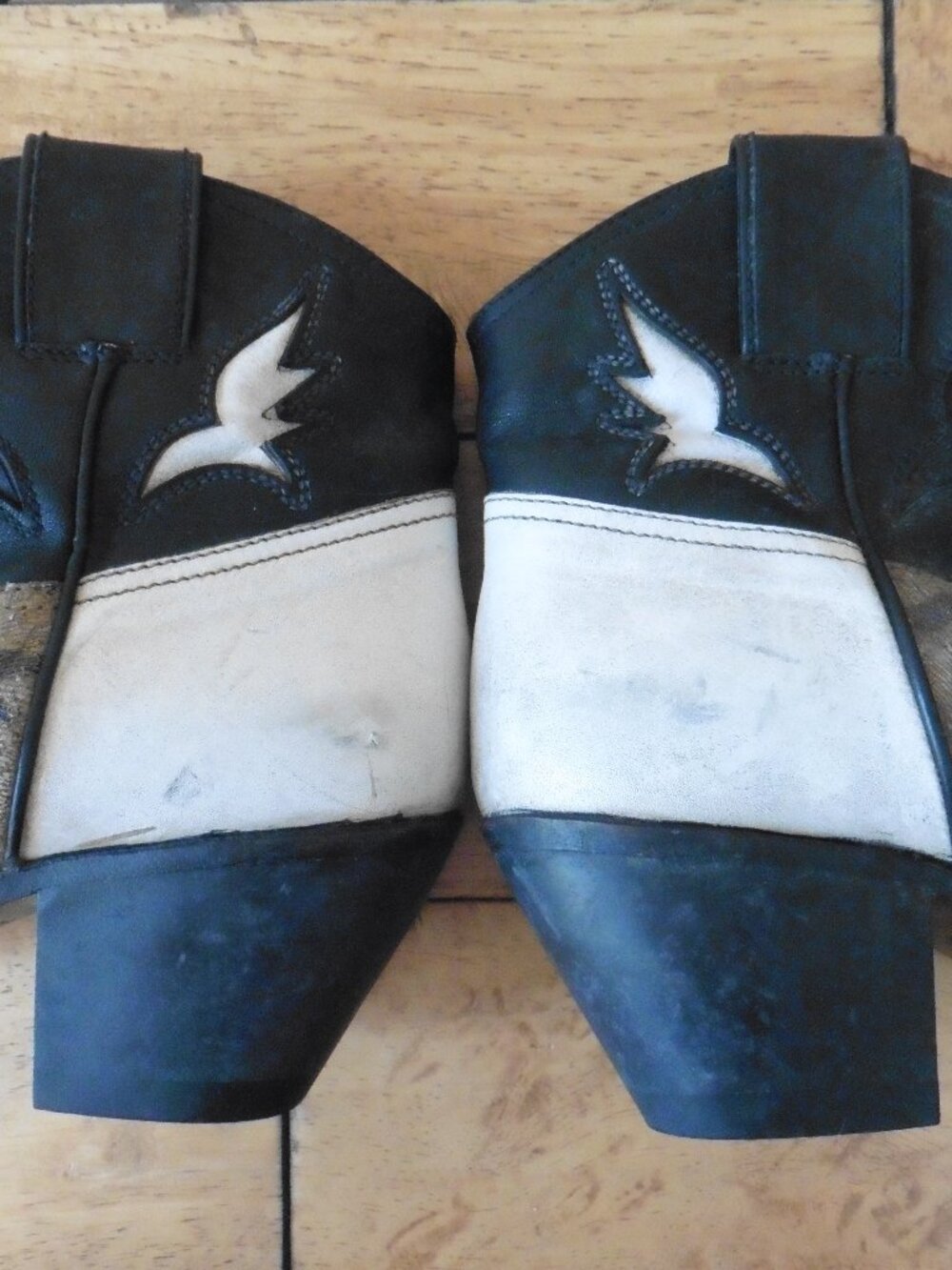 Golden Goose Deluxe Brand $1200 Sydney Black/White/Leopard Rustic Ankle Boots 7 - Picture 2 of 7